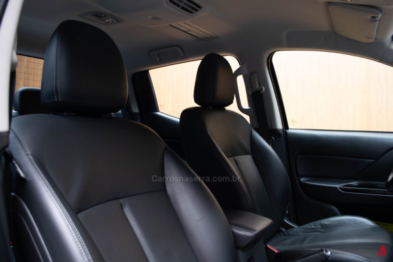 L200 TRITON 2.4 SPORT OUTDOOR PLUS TURBO 16V 4X4 DIESEL 4P AUTOMÁTICO - 2025 - GARIBALDI