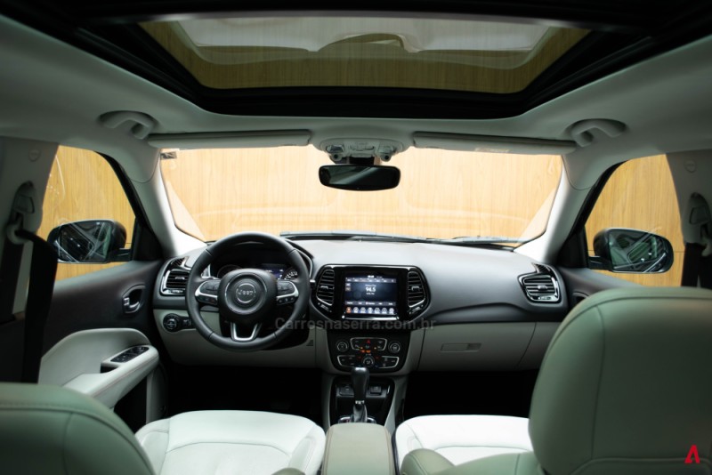 COMPASS 2.0 16V FLEX LIMITED AUTOMÁTICO - 2018 - GARIBALDI