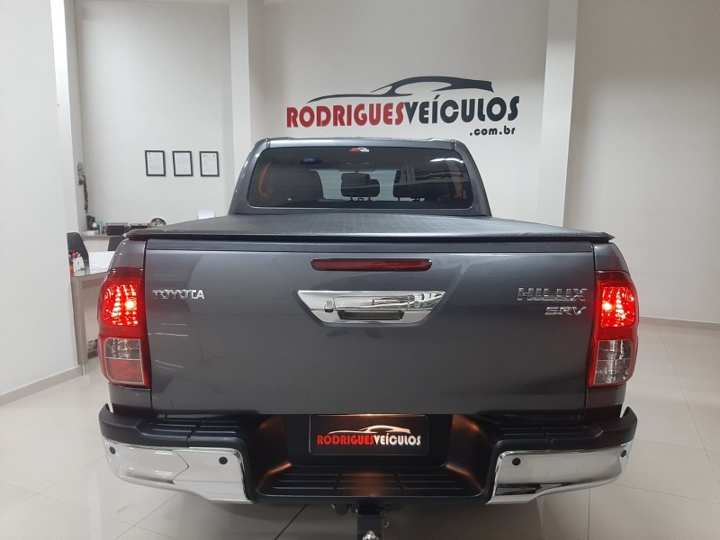 HILUX 2.8 SRV 4X4 CD 16V DIESEL 4P AUTOMÁTICO - 2022 - CAXIAS DO SUL