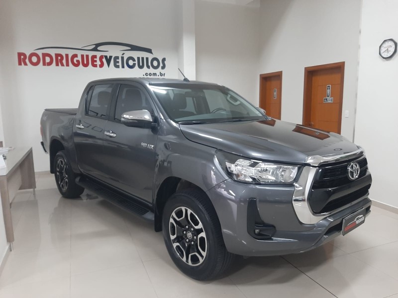 hilux 2.8 srv 4x4 cd 16v diesel 4p automatico 2022 caxias do sul
