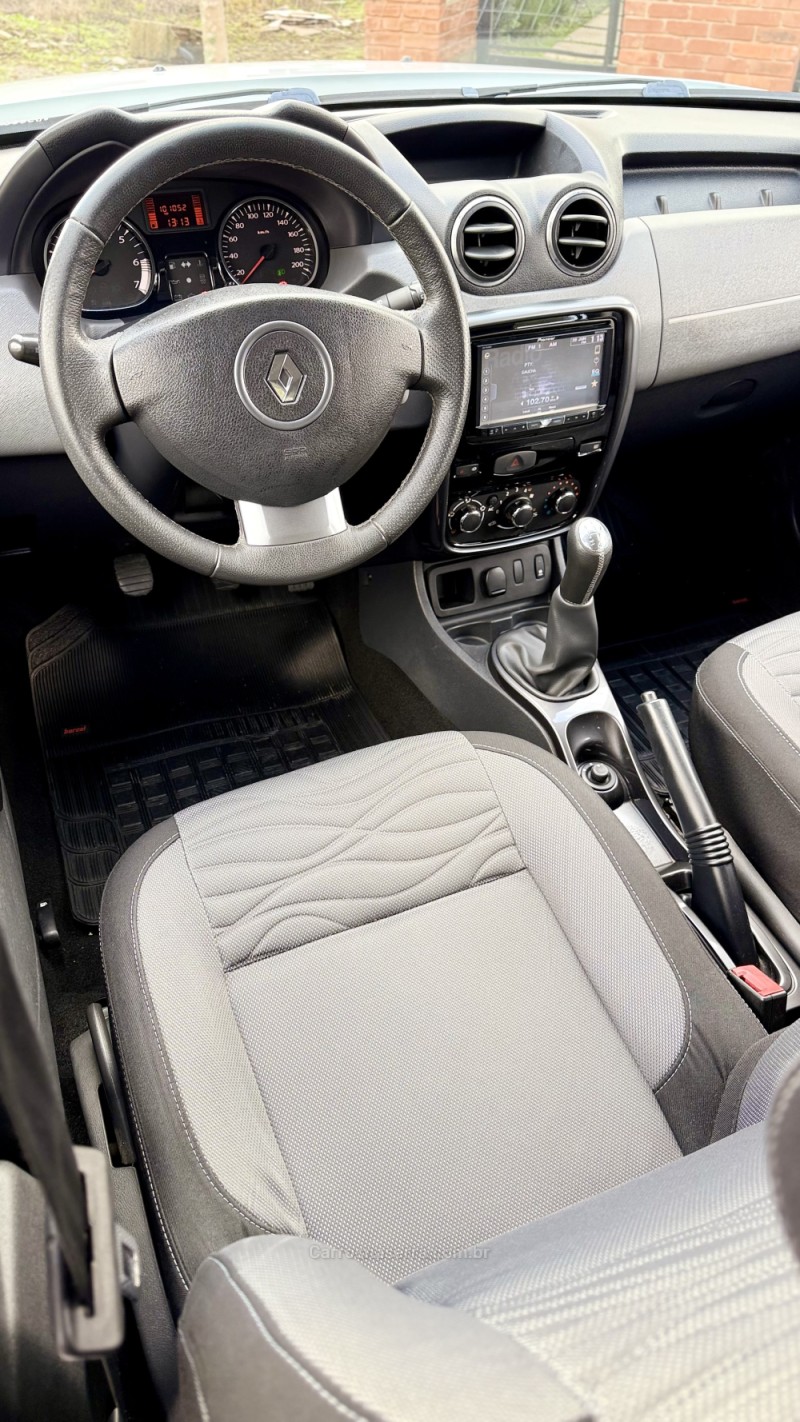 DUSTER 1.6 DYNAMIQUE 4X2 16V FLEX 4P MANUAL - 2013 - FLORES DA CUNHA
