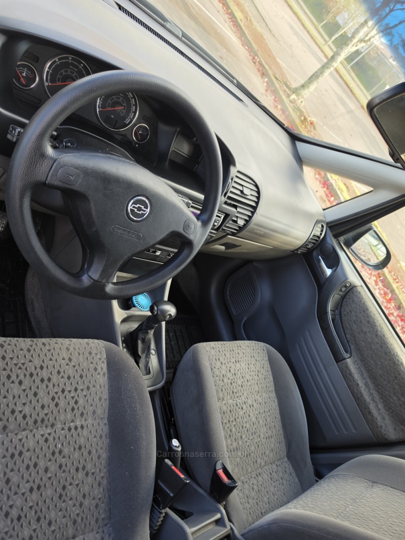 ZAFIRA 2.0 MPFI ELEGANCE 16V GASOLINA 4P AUTOMÁTICO - 2010 - BENTO GONçALVES