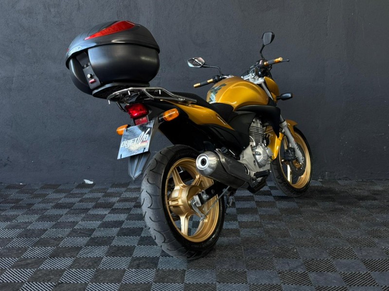 CB 300R ABS - 2011 - CAXIAS DO SUL