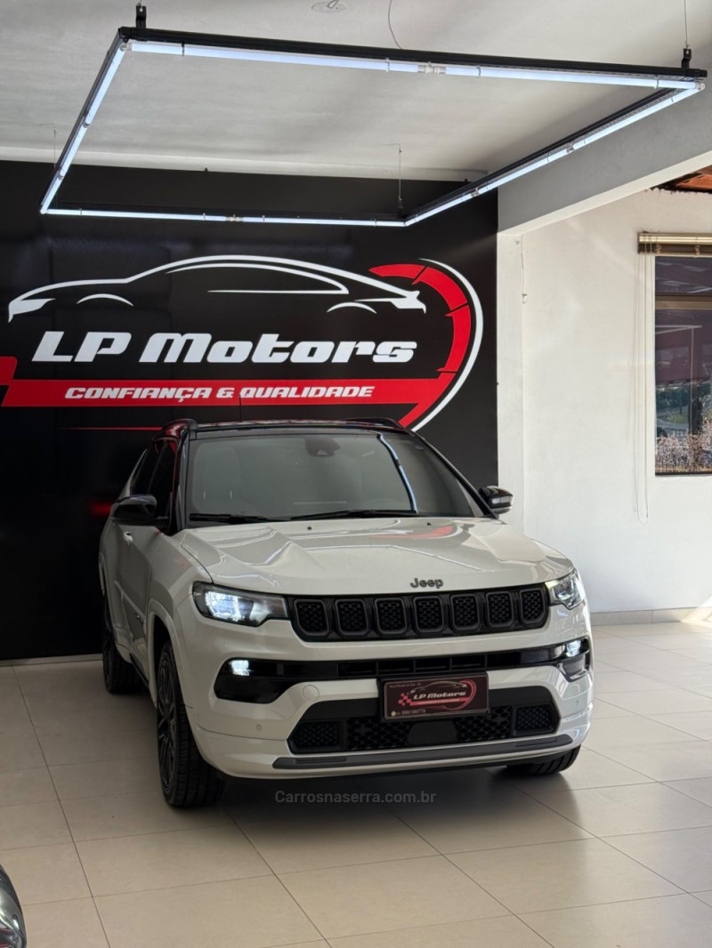 COMPASS 1.3 SERIE S T270 16V TURBO FLEX 4P AUTOMÁTICO - 2022 - FARROUPILHA