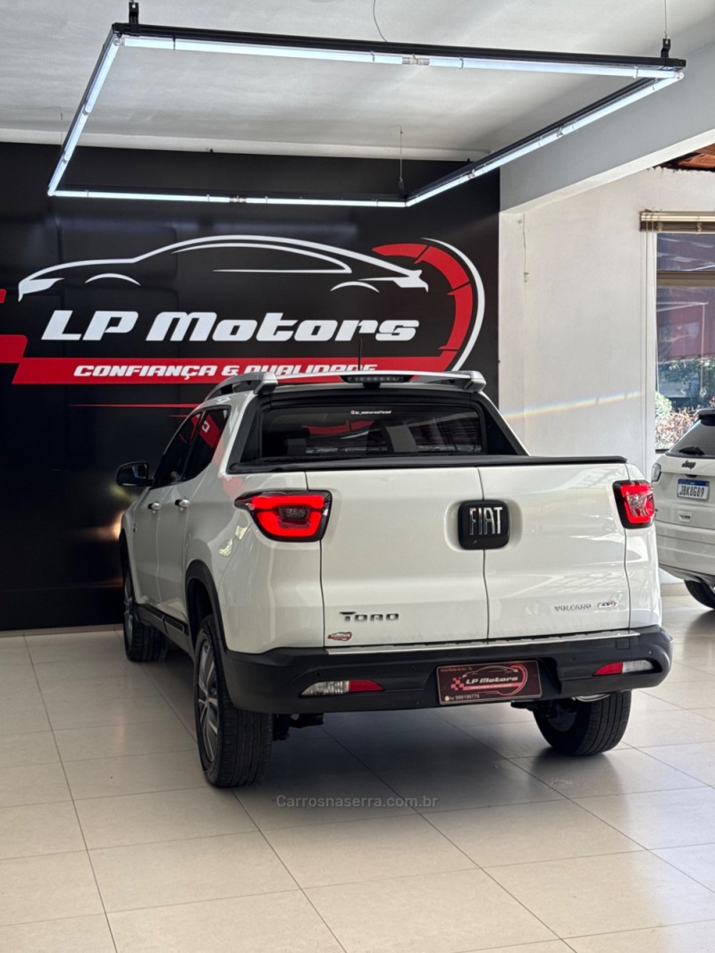 TORO 2.0 16V TURBO DIESEL VOLCANO 4WD AUTOMÁTICO - 2019 - FARROUPILHA