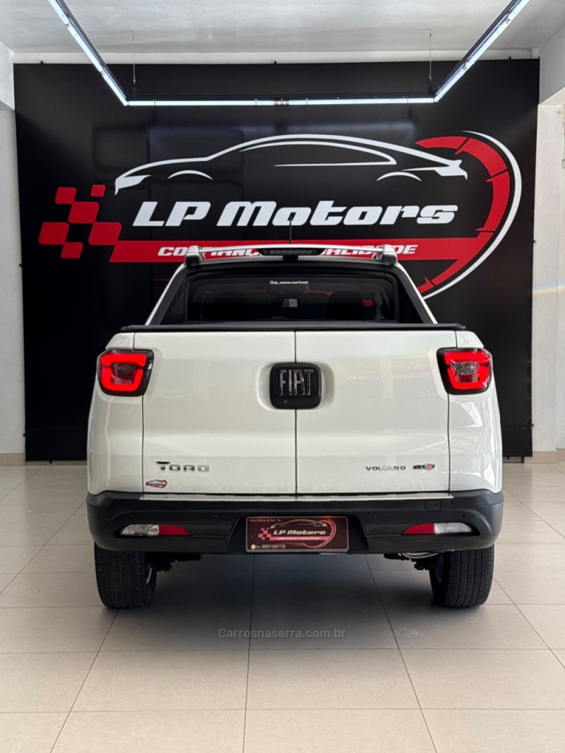 TORO 2.0 16V TURBO DIESEL VOLCANO 4WD AUTOMÁTICO - 2019 - FARROUPILHA