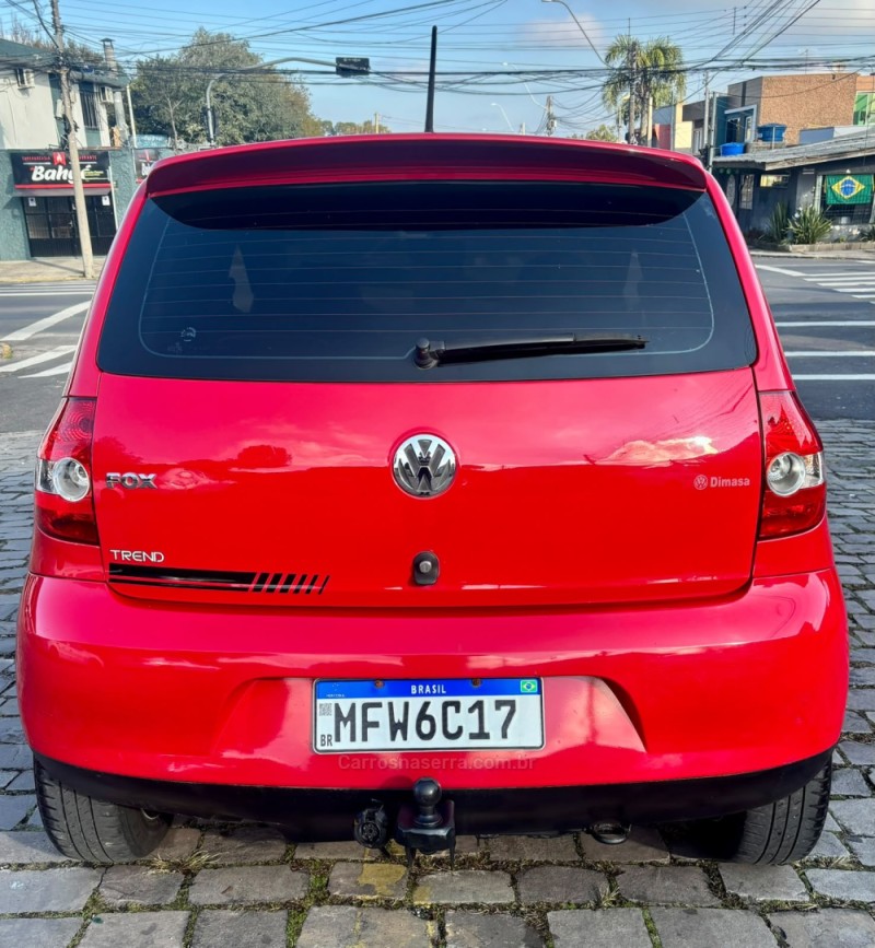 FOX 1.0 ITREND 8V FLEX 4P MANUAL - 2010 - CAXIAS DO SUL