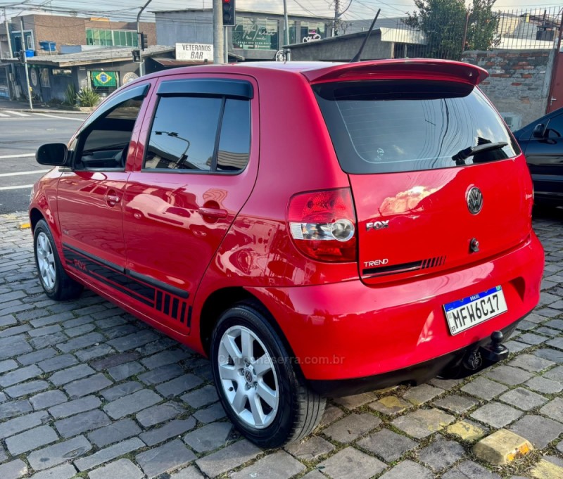 FOX 1.0 ITREND 8V FLEX 4P MANUAL - 2010 - CAXIAS DO SUL