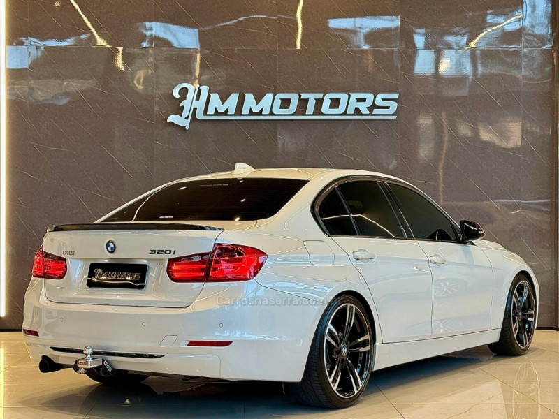 320I 2.0 SPORT 16V TURBO GASOLINA 4P AUTOMÁTICO - 2013 - CAXIAS DO SUL