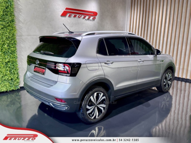 T-CROSS 1.4 HIGHLINE TSI 16V FLEX 4P AUTOMÁTICO - 2024 - NOVA PRATA