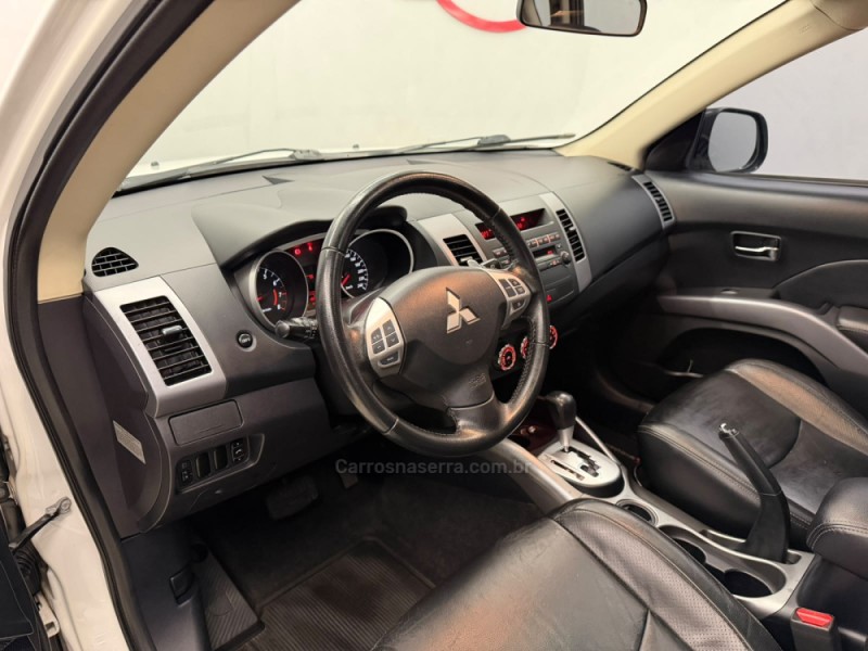 OUTLANDER 2.0 16V GASOLINA 4P AUTOMÁTICO - 2013 - CAXIAS DO SUL