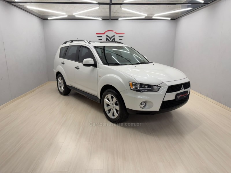 outlander 2.0 16v gasolina 4p automatico 2013 caxias do sul