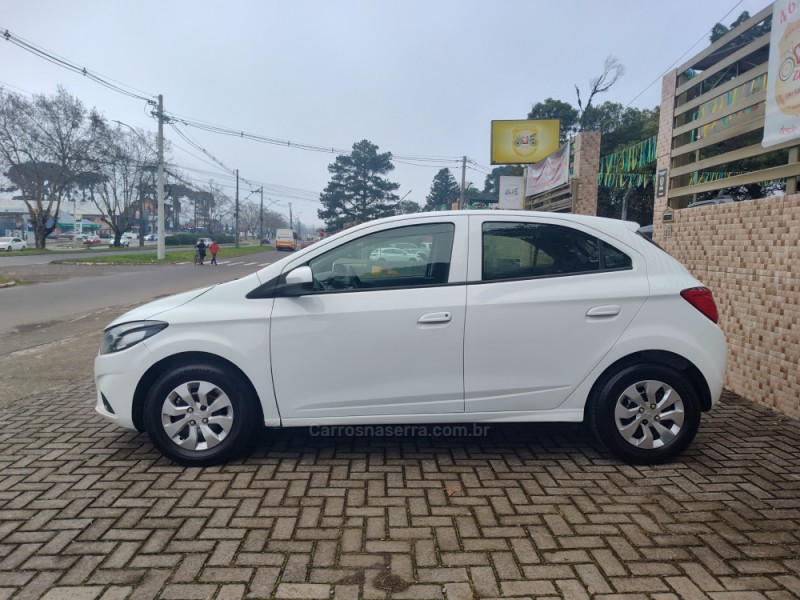 ONIX 1.0 MPFI LT 8V FLEX 4P MANUAL - 2018 - CANELA