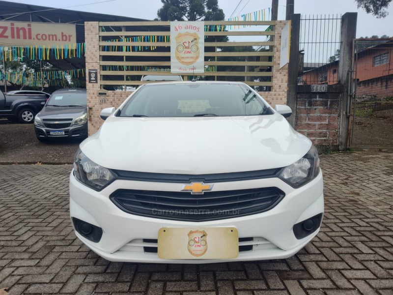 ONIX 1.0 MPFI LT 8V FLEX 4P MANUAL - 2018 - CANELA