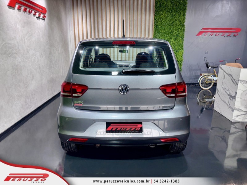 FOX 1.6 CONNECT 8V FLEX 4P MANUAL - 2018 - NOVA PRATA