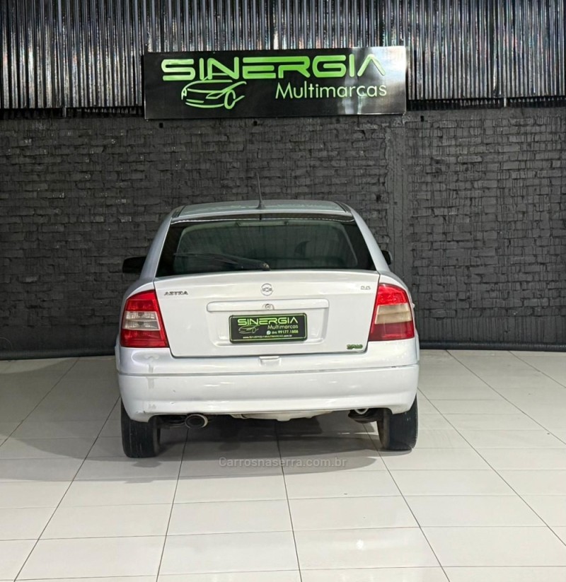 ASTRA 2.0 MPFI SUNNY 8V GASOLINA 2P MANUAL - 2002 - CAXIAS DO SUL