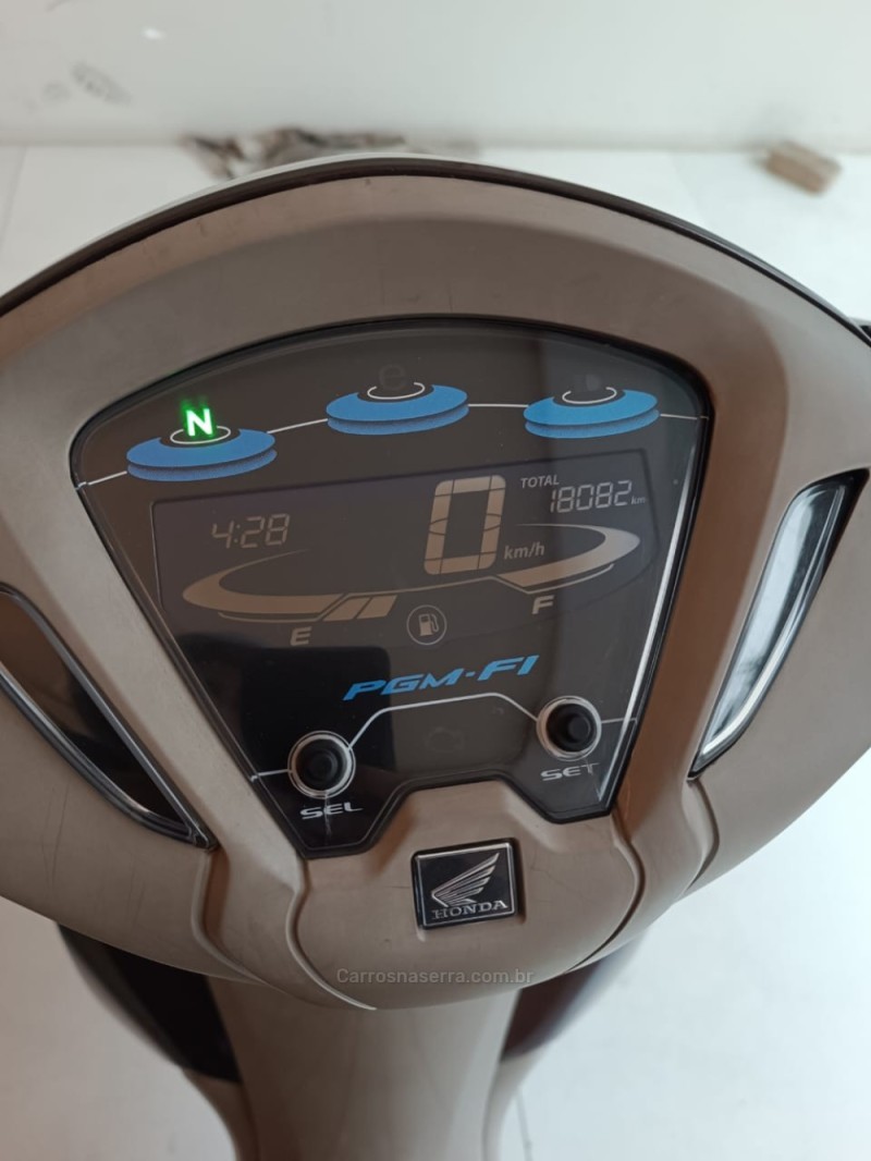BIZ 125 EX - 2022 - CANELA