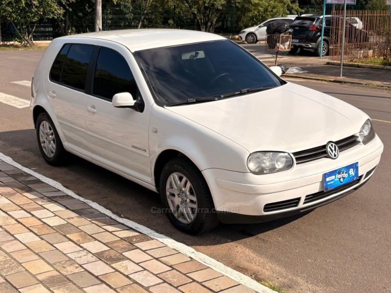 GOLF 1.6 8V GASOLINA 4P MANUAL - 2001 - ESTâNCIA VELHA