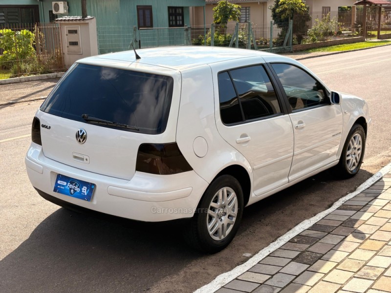 GOLF 1.6 8V GASOLINA 4P MANUAL - 2001 - ESTâNCIA VELHA