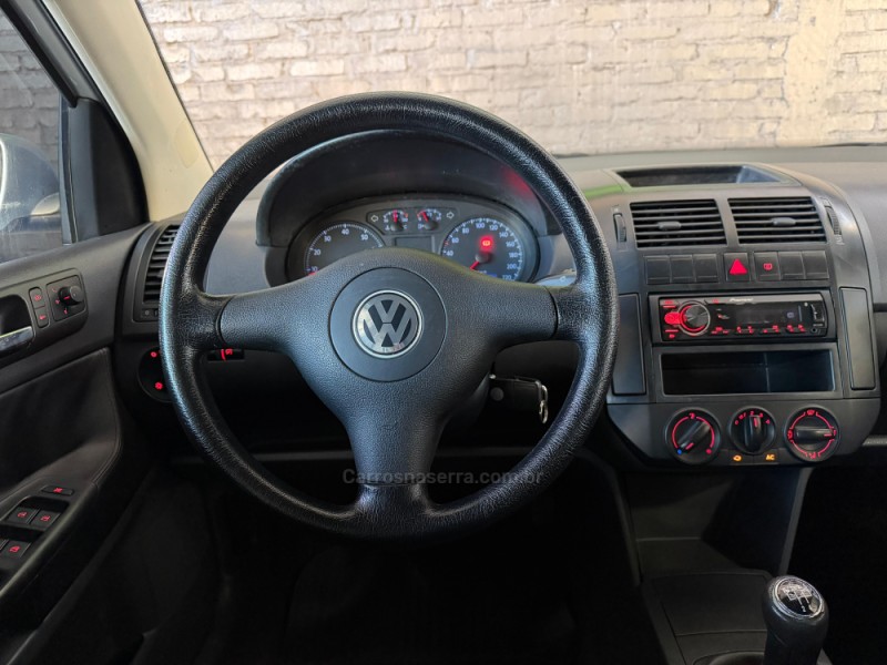 POLO SEDAN 1.6 MI 8V FLEX 4P MANUAL - 2008 - CAXIAS DO SUL