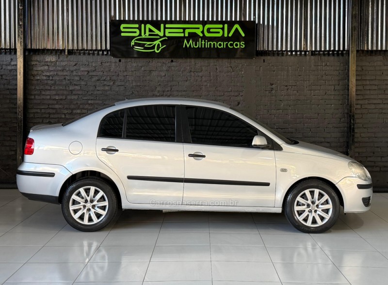POLO SEDAN 1.6 MI 8V FLEX 4P MANUAL - 2008 - CAXIAS DO SUL
