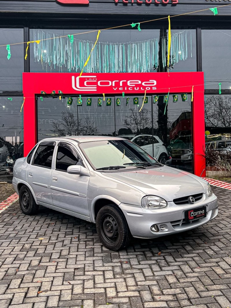 classic 1.0 mpfi 8v gasolina 4p manual 2001 canela