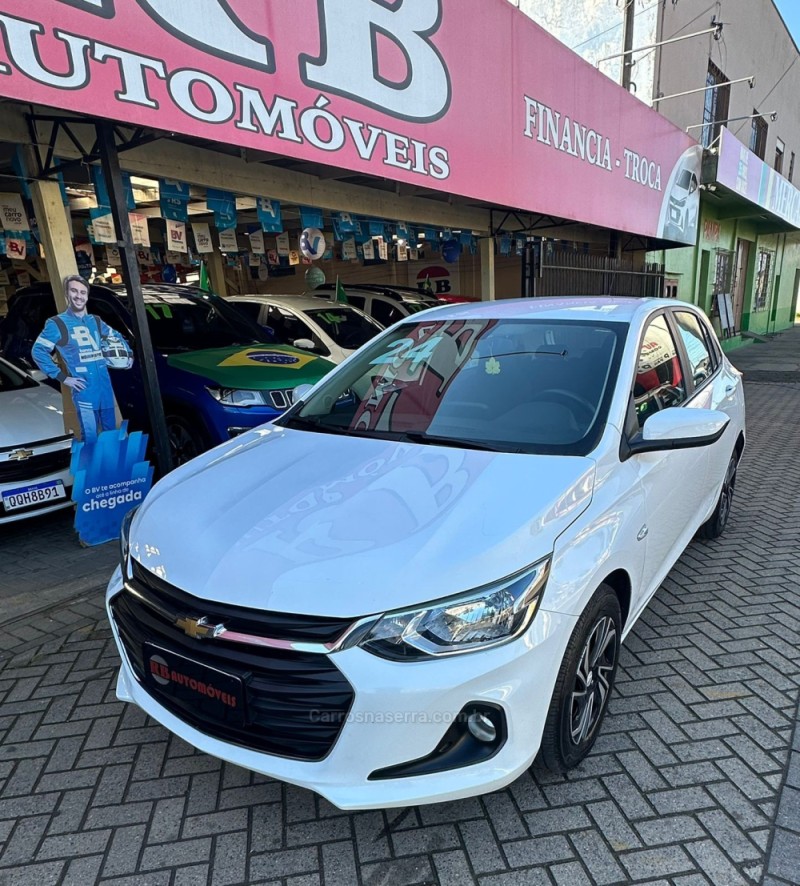 ONIX 1.0 LT 12V FLEX 4P MANUAL - 2024 - PAROBé