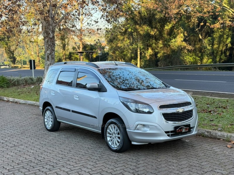 SPIN 1.8 LT 8V FLEX 4P MANUAL - 2016 - DOIS IRMãOS