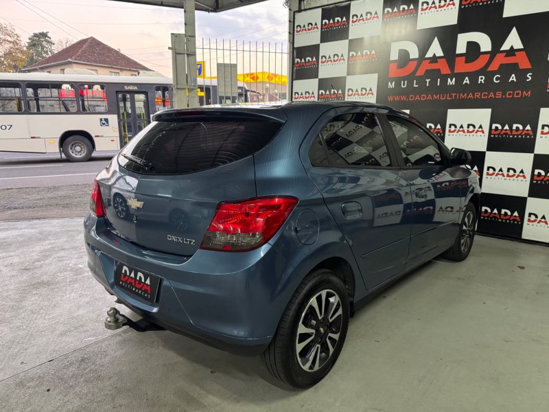 ONIX 1.4 MPFI LTZ 8V FLEX 4P MANUAL - 2015 - CAXIAS DO SUL