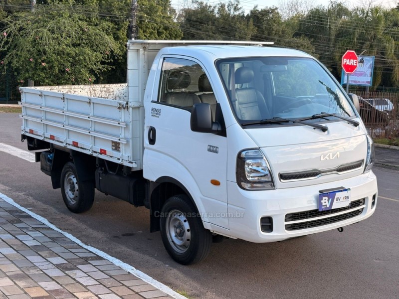BONGO 2.7 K-2700 4X4 CD DIESEL 4P MANUAL - 2024 - ESTâNCIA VELHA