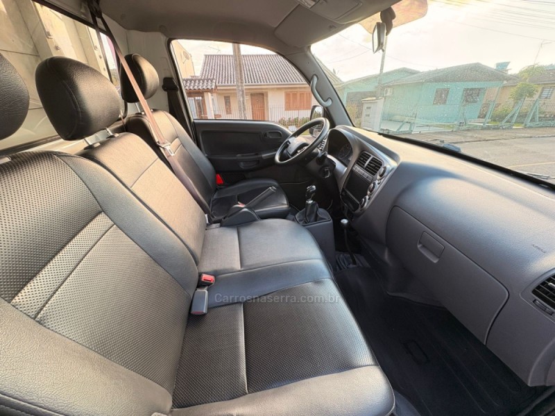BONGO 2.5 K-2500 4X4 CS TURBO DIESEL 2P MANUAL - 2024 - ESTâNCIA VELHA