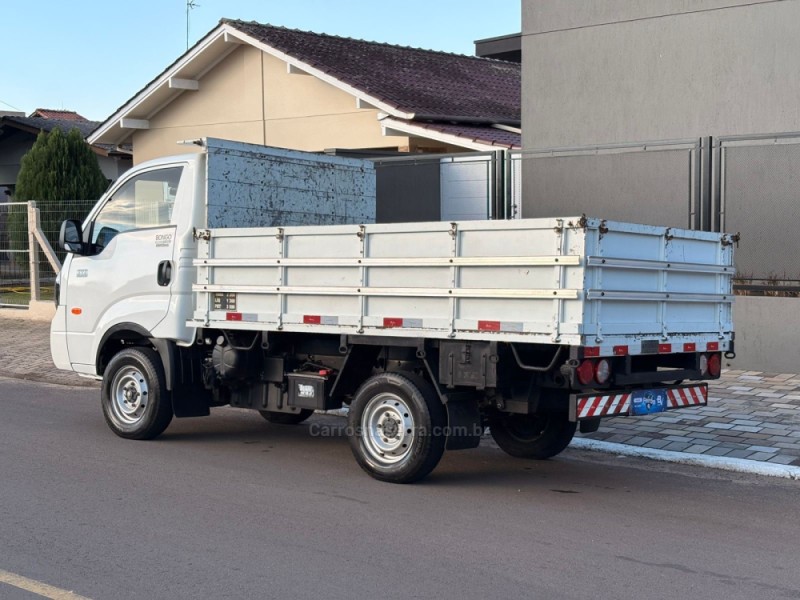 BONGO 2.7 K-2700 4X4 CD DIESEL 4P MANUAL - 2024 - ESTâNCIA VELHA