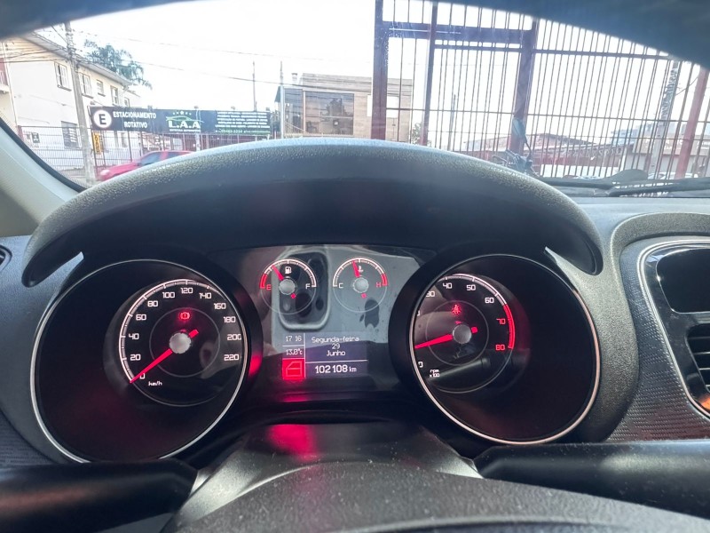 PUNTO 1.4 ATTRACTIVE 8V FLEX 4P MANUAL - 2014 - CAXIAS DO SUL