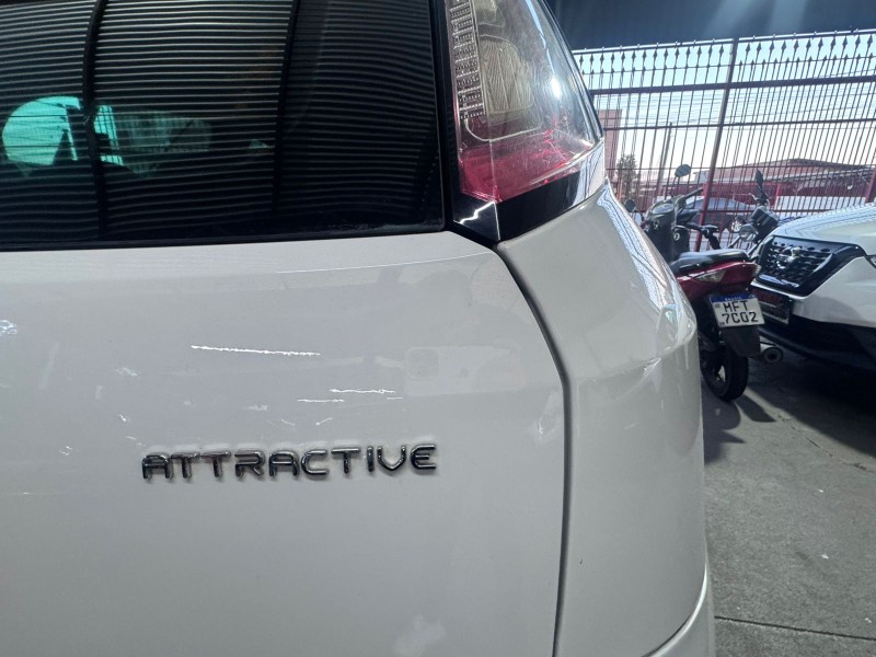 PUNTO 1.4 ATTRACTIVE 8V FLEX 4P MANUAL - 2014 - CAXIAS DO SUL