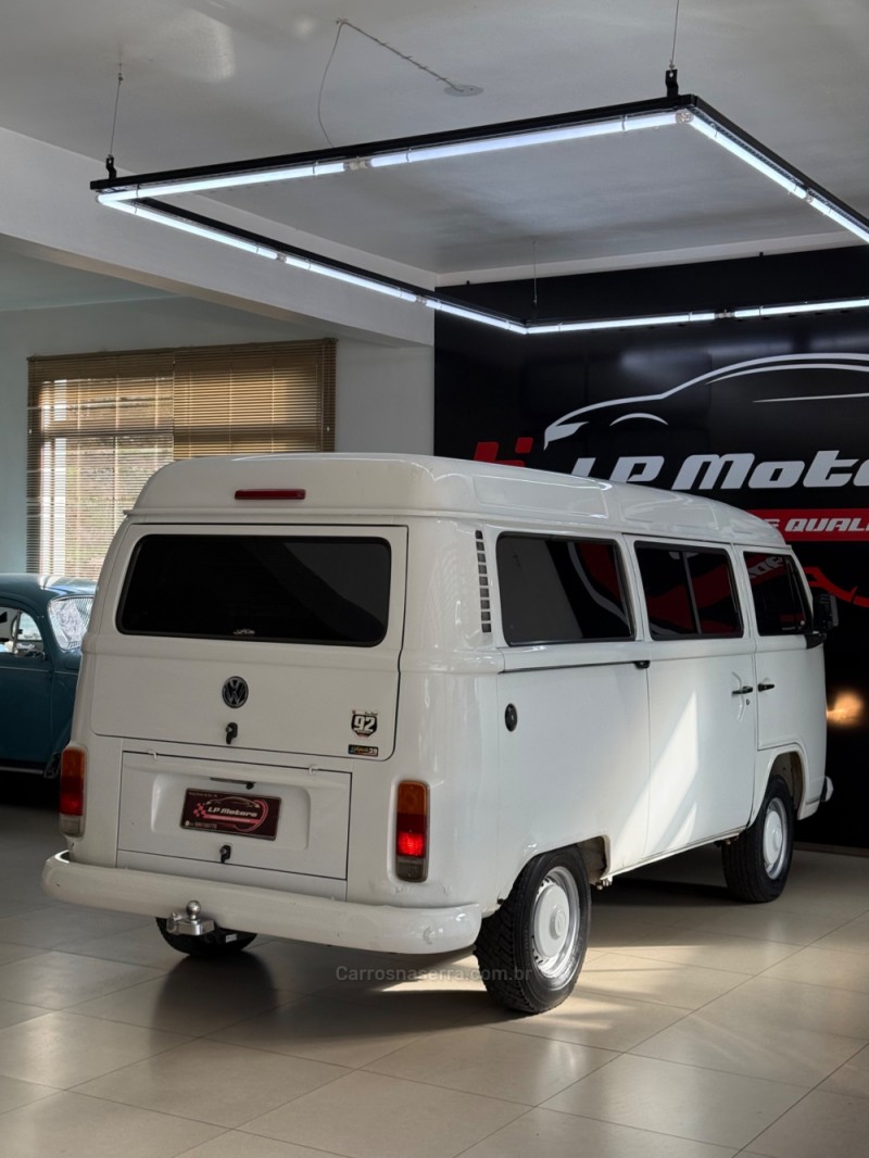 KOMBI 1.4 MI STD 8V FLEX 3P MANUAL - 2012 - FARROUPILHA