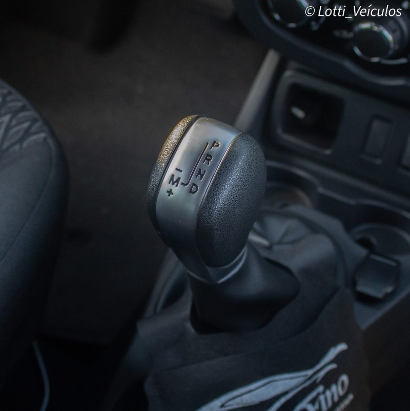 DUSTER 1.6 EXPRESSION 4X2 16V FLEX 4P AUTOMÁTICO - 2020 - FARROUPILHA