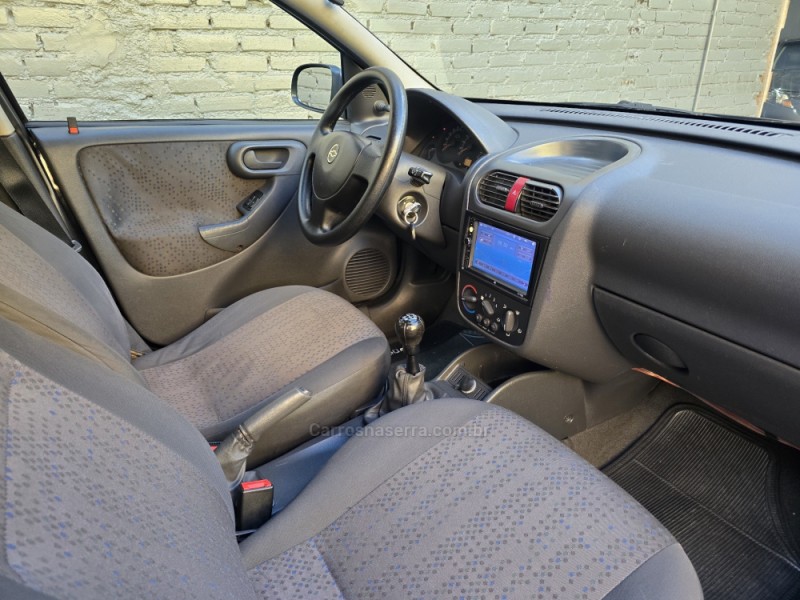 CORSA 1.4 MPFI MAXX 8V FLEX 4P MANUAL - 2011 - CAXIAS DO SUL