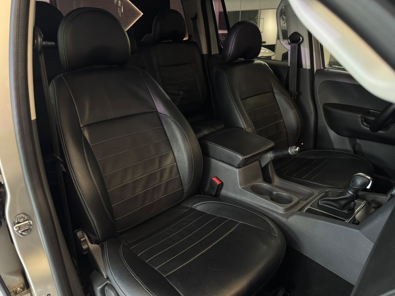AMAROK 2.0 HIGHLINE 4X4 CD 16V TURBO INTERCOOLER DIESEL 4P AUTOMÁTICO - 2014 - ESTâNCIA VELHA