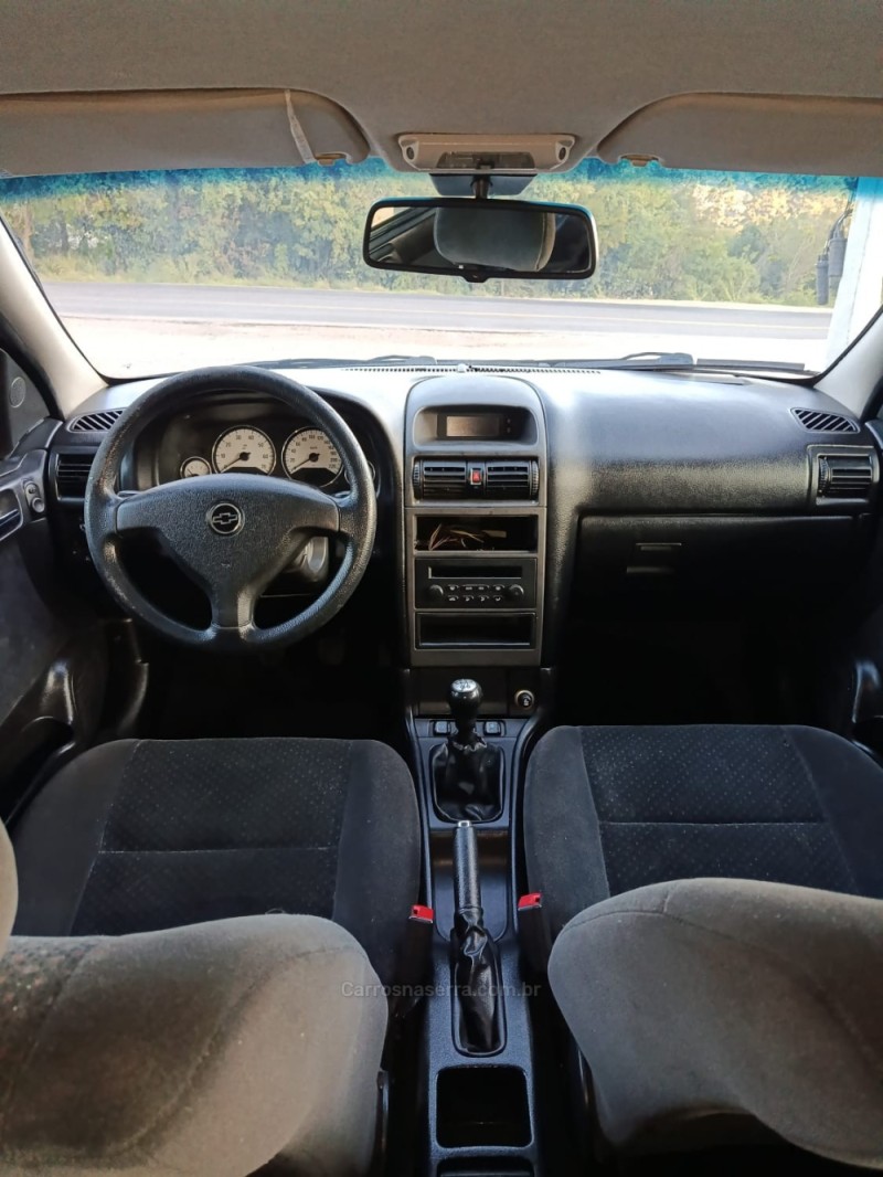 ASTRA 2.0 MPFI ADVANTAGE 8V FLEX 4P MANUAL - 2011 - VALE REAL