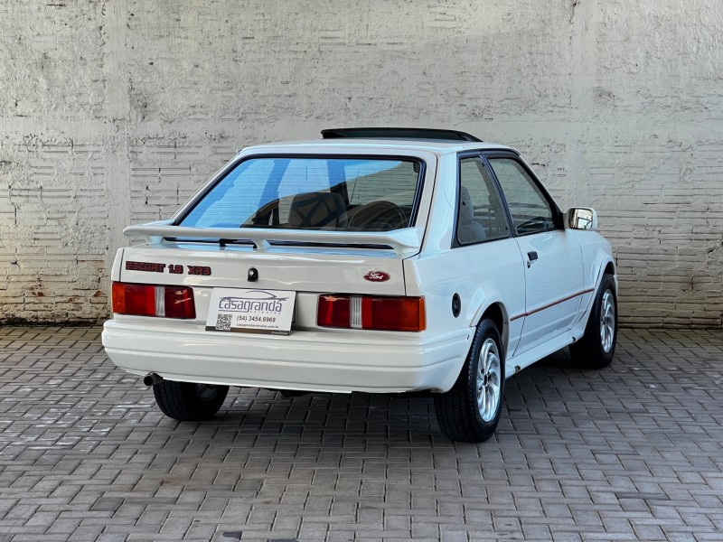 ESCORT 1.8 XR3 8V ÁLCOOL 2P MANUAL - 1992 - BENTO GONçALVES
