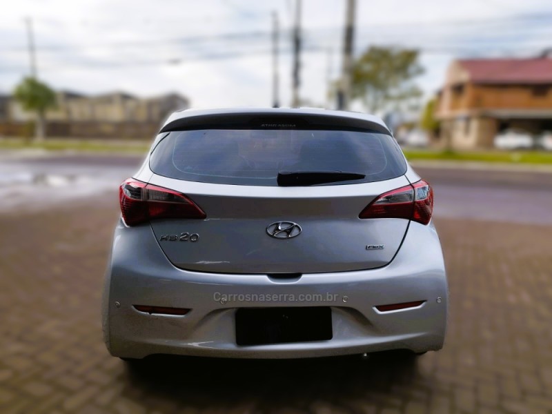 HB20 1.0 COMFORT 12V FLEX 4P MANUAL - 2013 - NOVO HAMBURGO