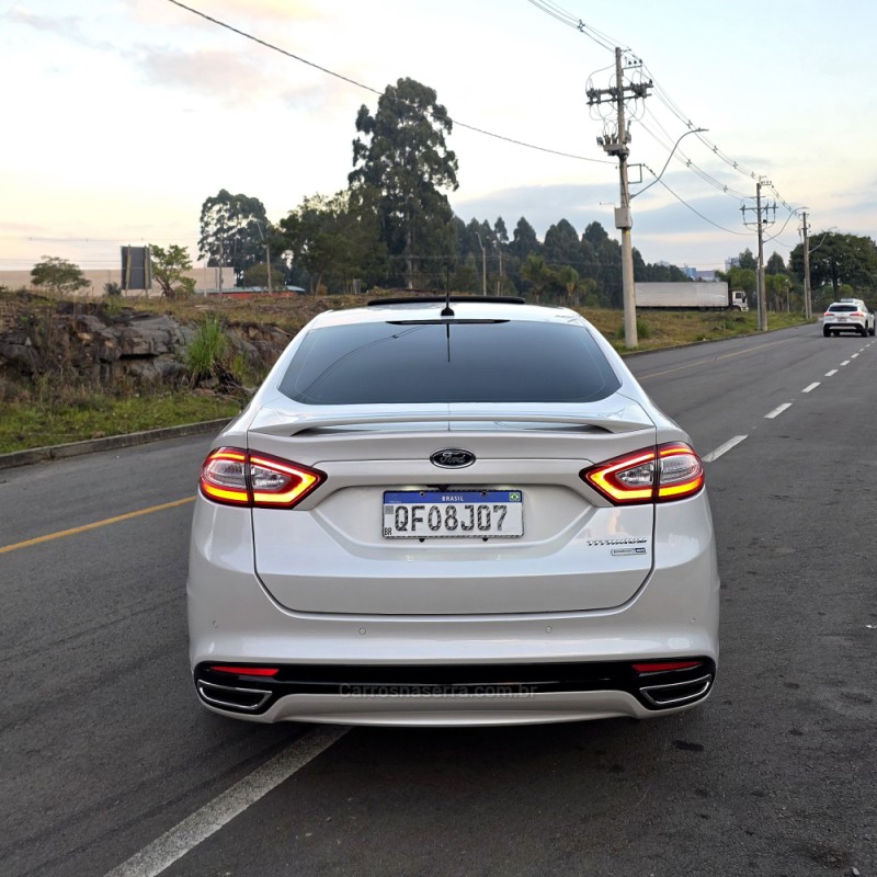 FUSION 2.0 TITANIUM GTDI ECOBOOST AWD AUTOMÁTICO - 2016 - CAXIAS DO SUL