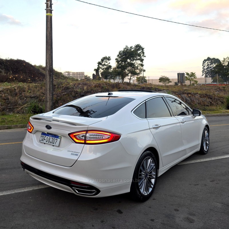 FUSION 2.0 TITANIUM GTDI ECOBOOST AWD AUTOMÁTICO - 2016 - CAXIAS DO SUL