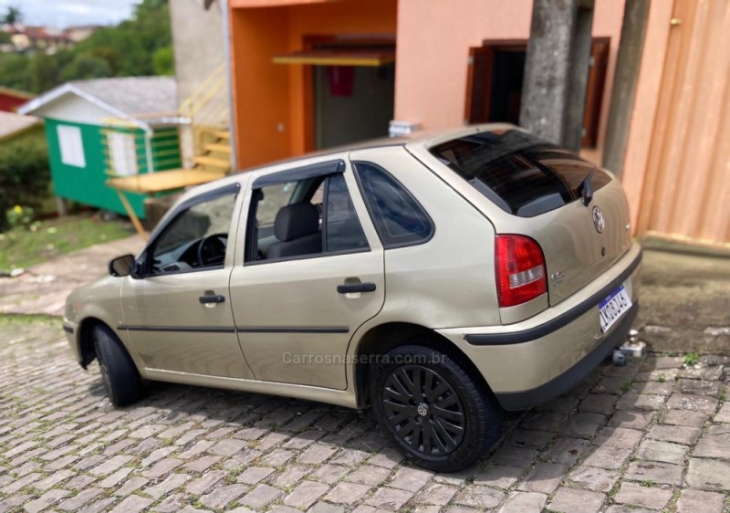 GOL 1.0 MI 16V GASOLINA 4P MANUAL G.III - 2004 - CAXIAS DO SUL
