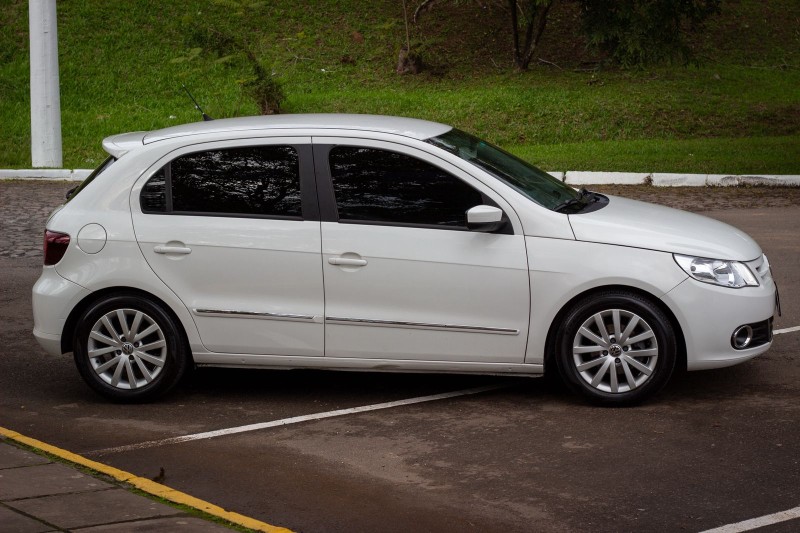 GOL 1.0 MI 8V FLEX 4P MANUAL G.V - 2009 - SãO SEBASTIãO DO CAí
