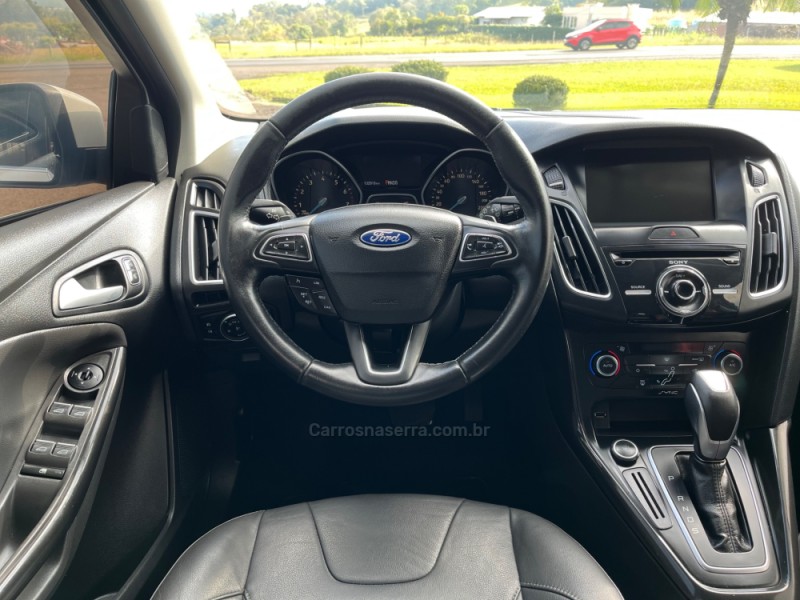 FOCUS 2.0 TITANIUM 16V FLEX 4P AUTOMÁTICO - 2016 - BOM PRINCíPIO