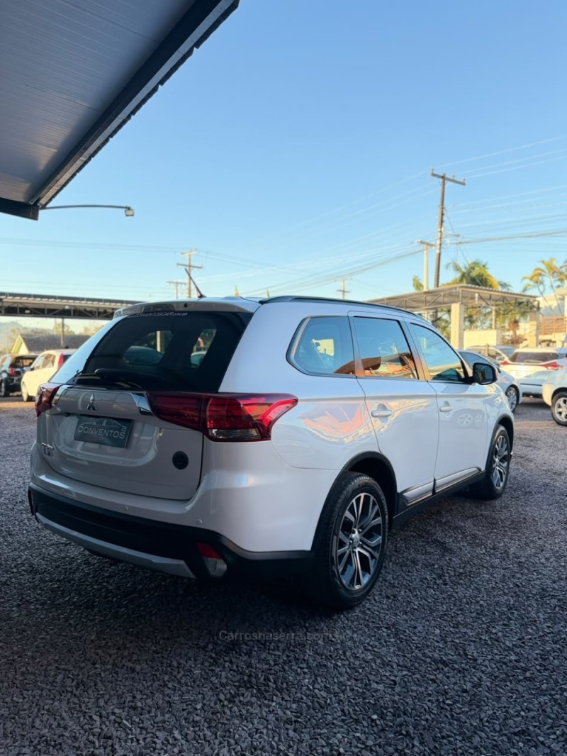 OUTLANDER 2.0 16V GASOLINA 4P AUTOMÁTICO - 2016 - LAJEADO