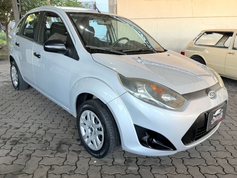 FIESTA 1.6 ROCAM SEDAN 8V FLEX 4P MANUAL - 2011 - CAXIAS DO SUL
