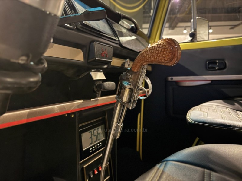 KOMBI 1.6 MI STD 8V GASOLINA 3P MANUAL - 1990 - FARROUPILHA
