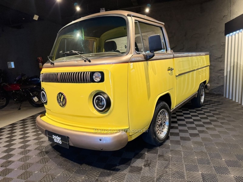 KOMBI 1.6 MI STD 8V GASOLINA 3P MANUAL - 1990 - FARROUPILHA